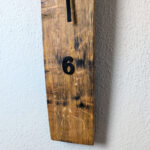 Wanduhr aus Weinfassdaube für Weinliebhaber | 59 x 9 cm | Holzzahlen | gewachst – Bild 7